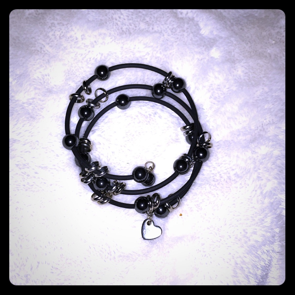 Black bead bracelet